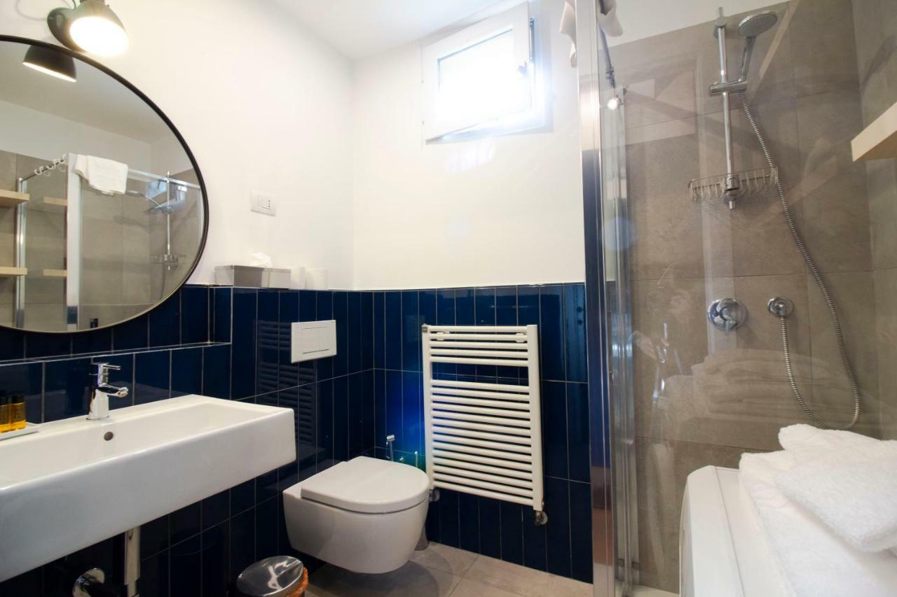 Sant'Andrea Cozy Apartment Milano Eksteriør billede